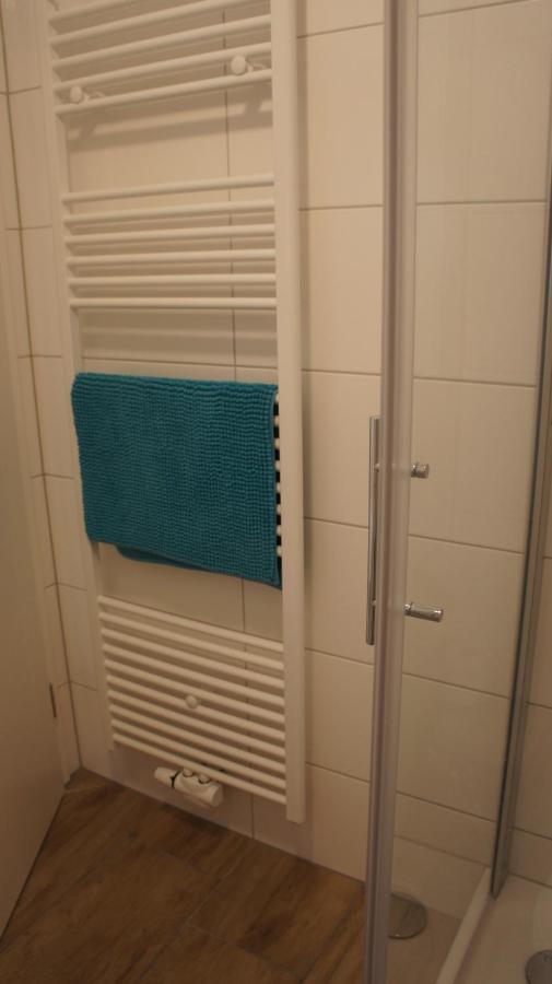 Gaestehaus Am Flughafen Duesseldorf Экстерьер фото